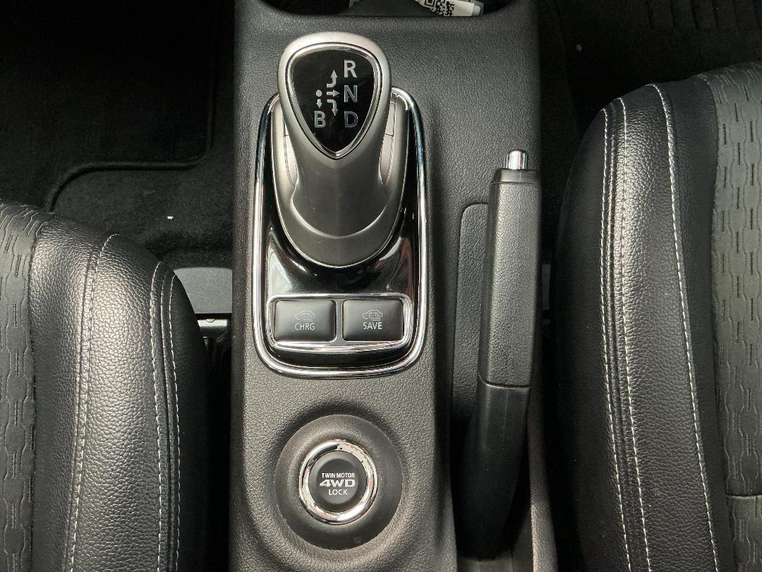 Photo '23' of Mitsubishi Outlander