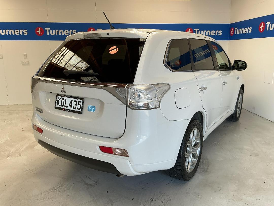 Photo '7' of Mitsubishi Outlander