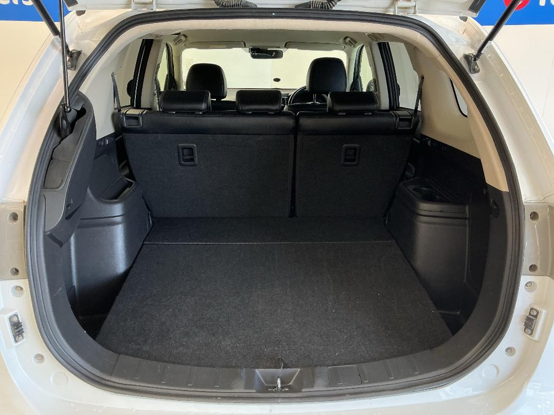 Photo '14' of Mitsubishi Outlander