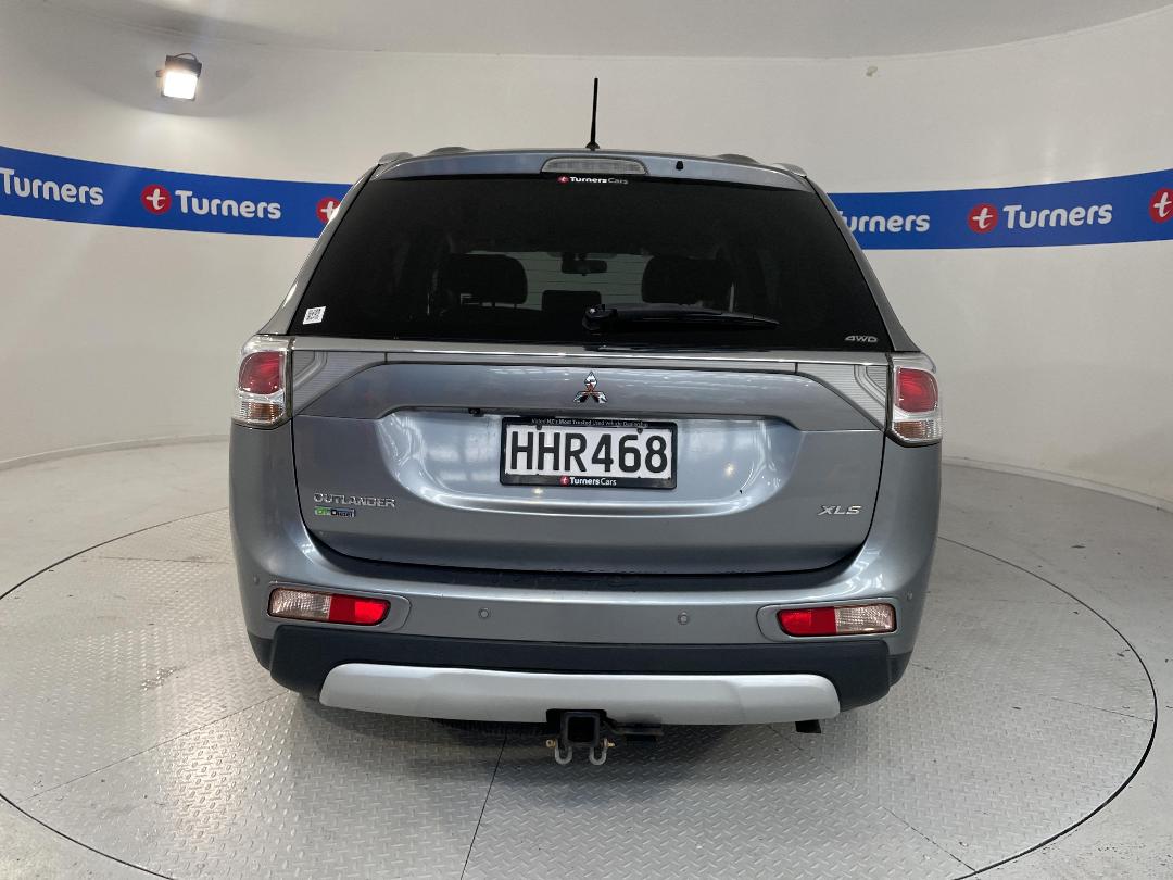 Photo '6' of Mitsubishi Outlander Photo '6' of Mitsubishi Outlander