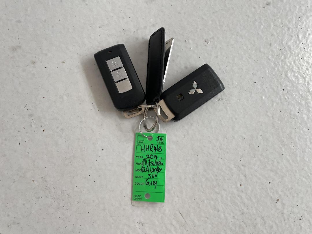 Photo '22' of Mitsubishi Outlander Photo '22' of Mitsubishi Outlander