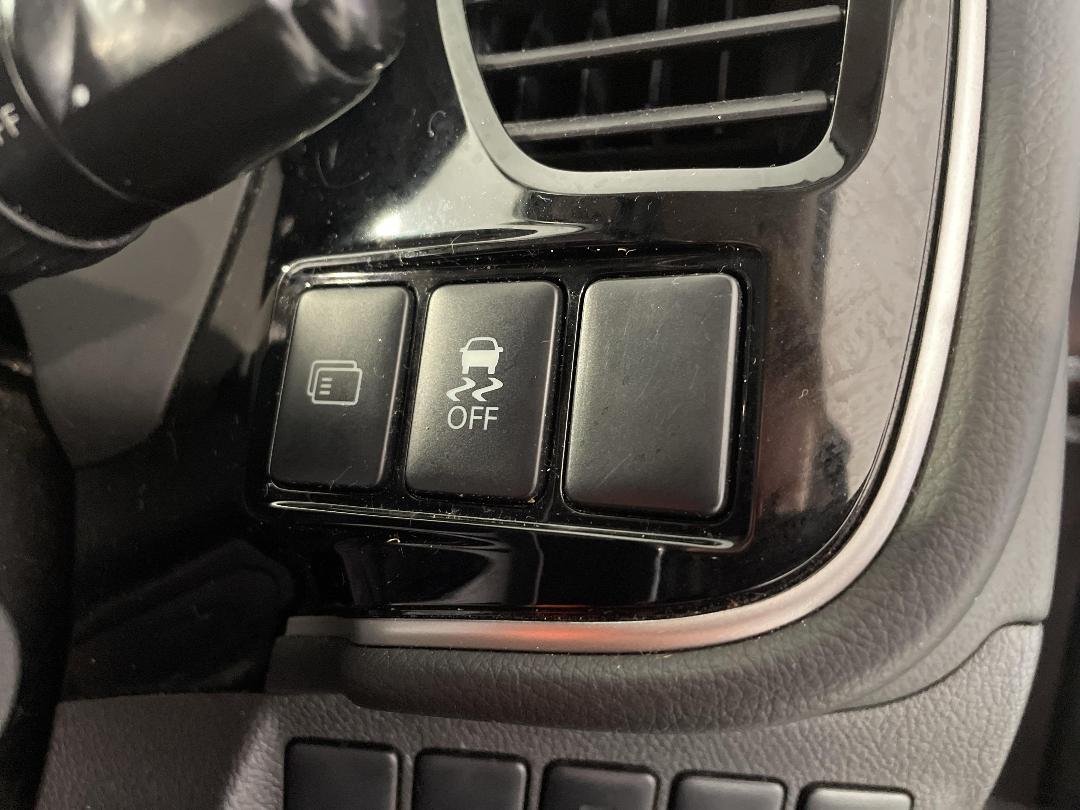 Photo '25' of Mitsubishi Outlander Photo '25' of Mitsubishi Outlander