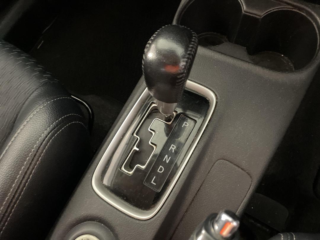 Photo '33' of Mitsubishi Outlander Photo '33' of Mitsubishi Outlander