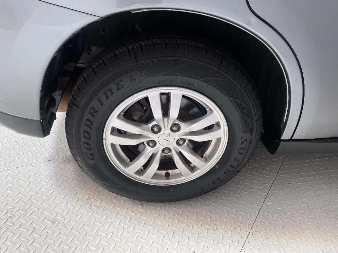 Photo '12' of Mitsubishi Outlander Photo '12' of Mitsubishi Outlander