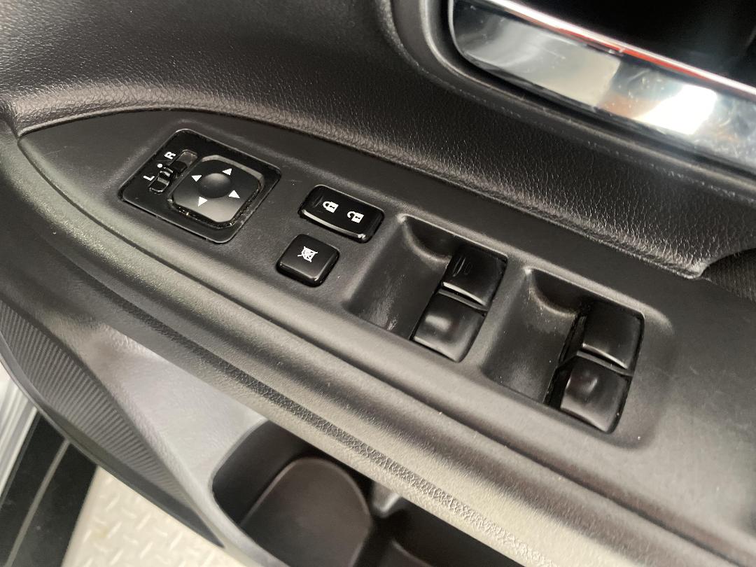 Photo '24' of Mitsubishi Outlander Photo '24' of Mitsubishi Outlander