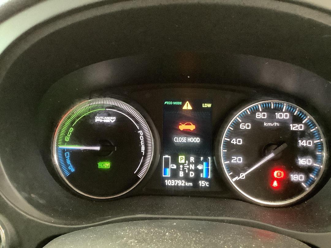 Photo '13' of Mitsubishi Outlander Phev Photo '13' of Mitsubishi Outlander Phev