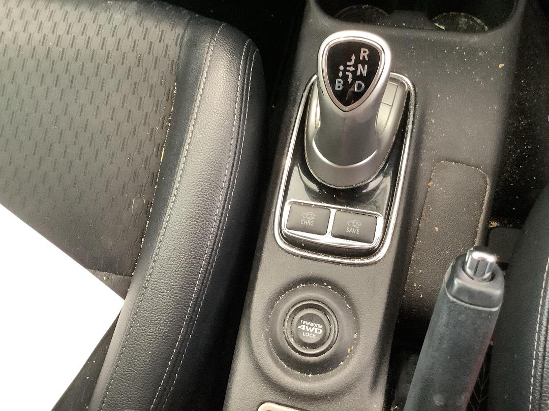 Photo '14' of Mitsubishi Outlander Phev Photo '14' of Mitsubishi Outlander Phev