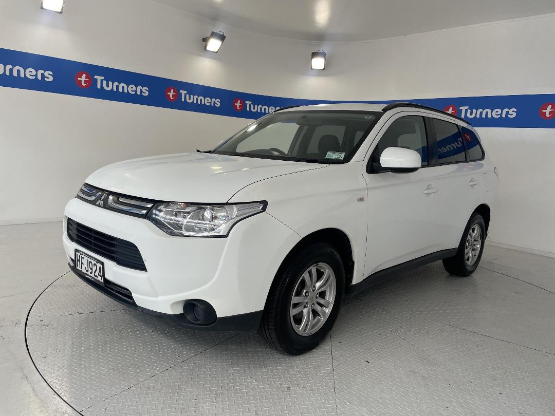 Photo '4' of Mitsubishi Outlander Photo '4' of Mitsubishi Outlander