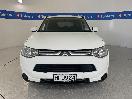 Thumbnail '2' of Mitsubishi Outlander