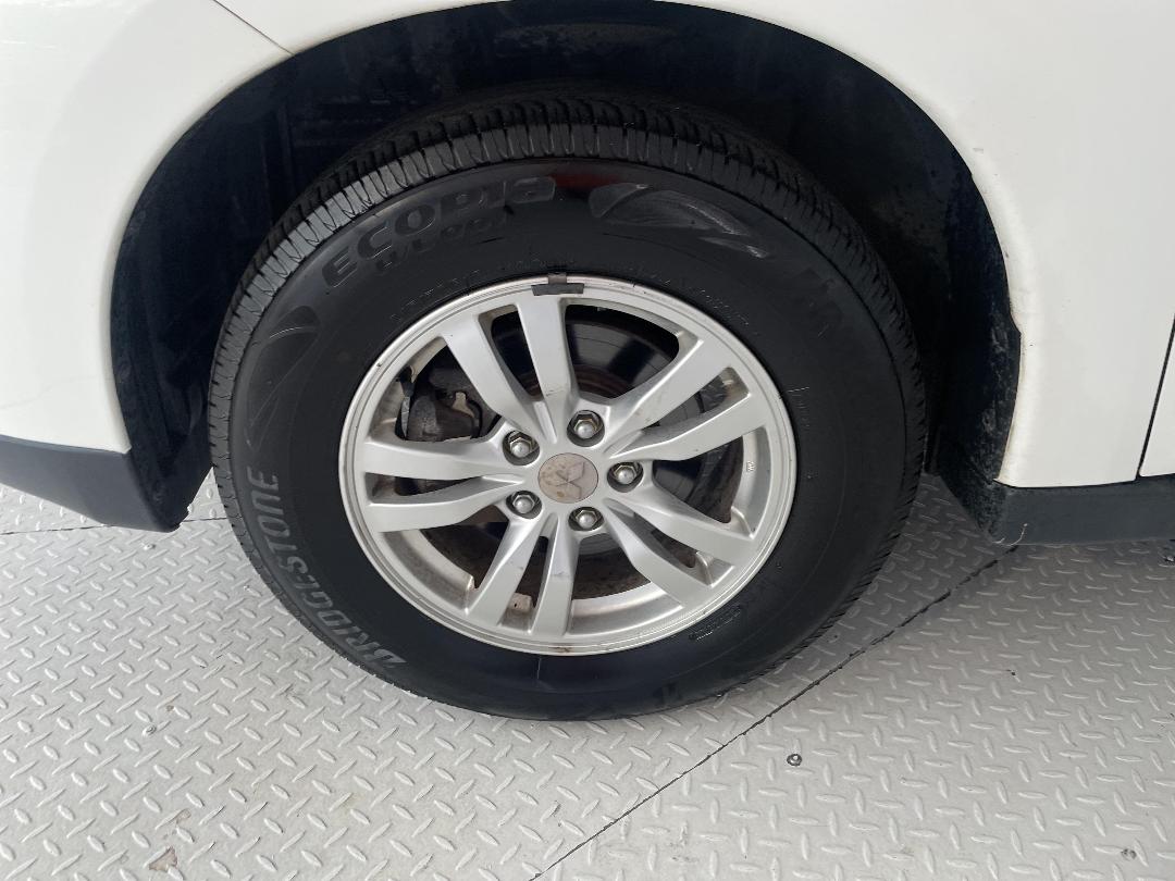 Photo '10' of Mitsubishi Outlander Photo '10' of Mitsubishi Outlander