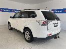 Thumbnail '5' of Mitsubishi Outlander