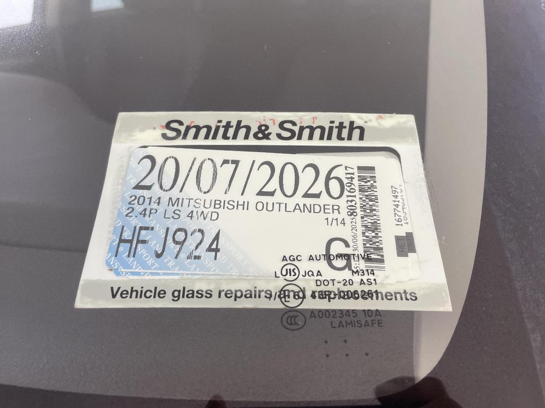 Photo '32' of Mitsubishi Outlander Photo '32' of Mitsubishi Outlander