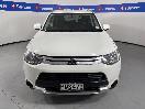 Thumbnail '2' of Mitsubishi Outlander