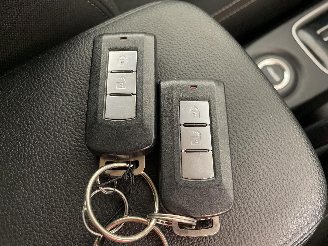 Photo '22' of Mitsubishi Outlander Photo '22' of Mitsubishi Outlander