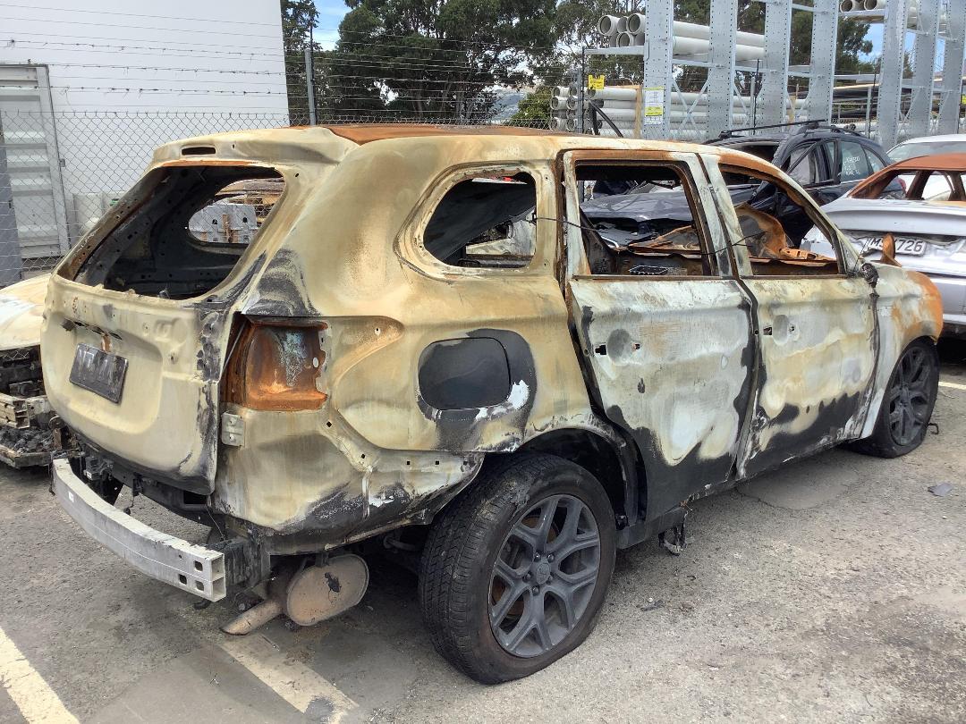 Photo '3' of Mitsubishi Outlander Photo '3' of Mitsubishi Outlander