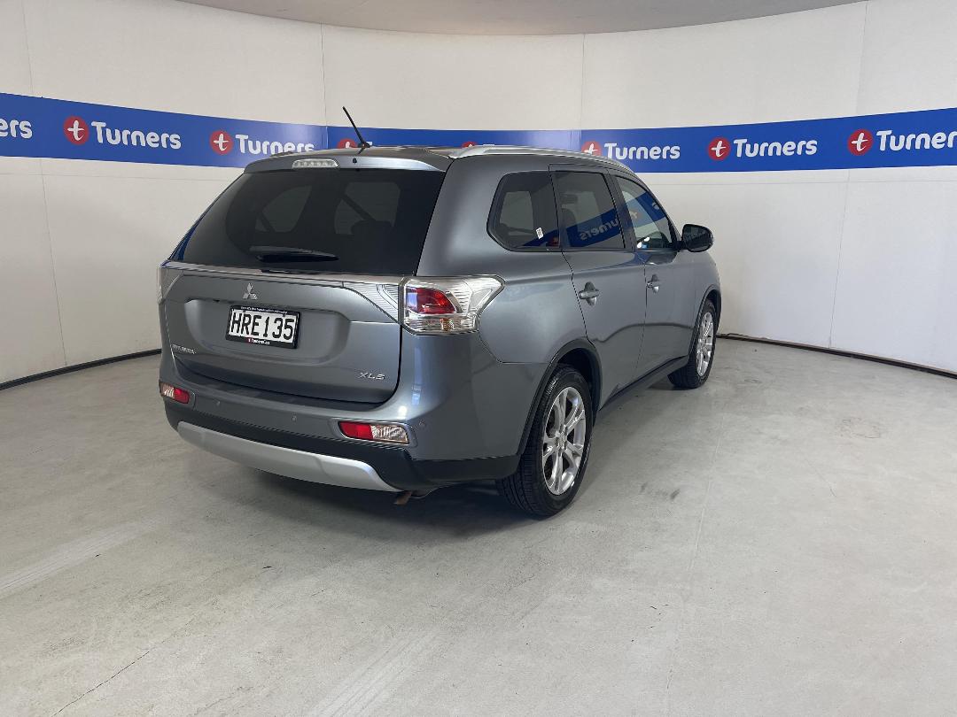 Photo '7' of Mitsubishi Outlander