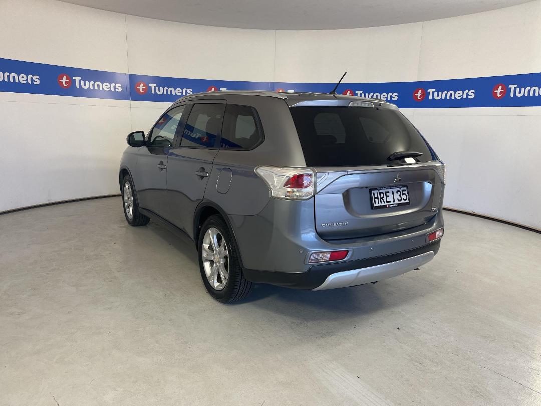 Photo '5' of Mitsubishi Outlander