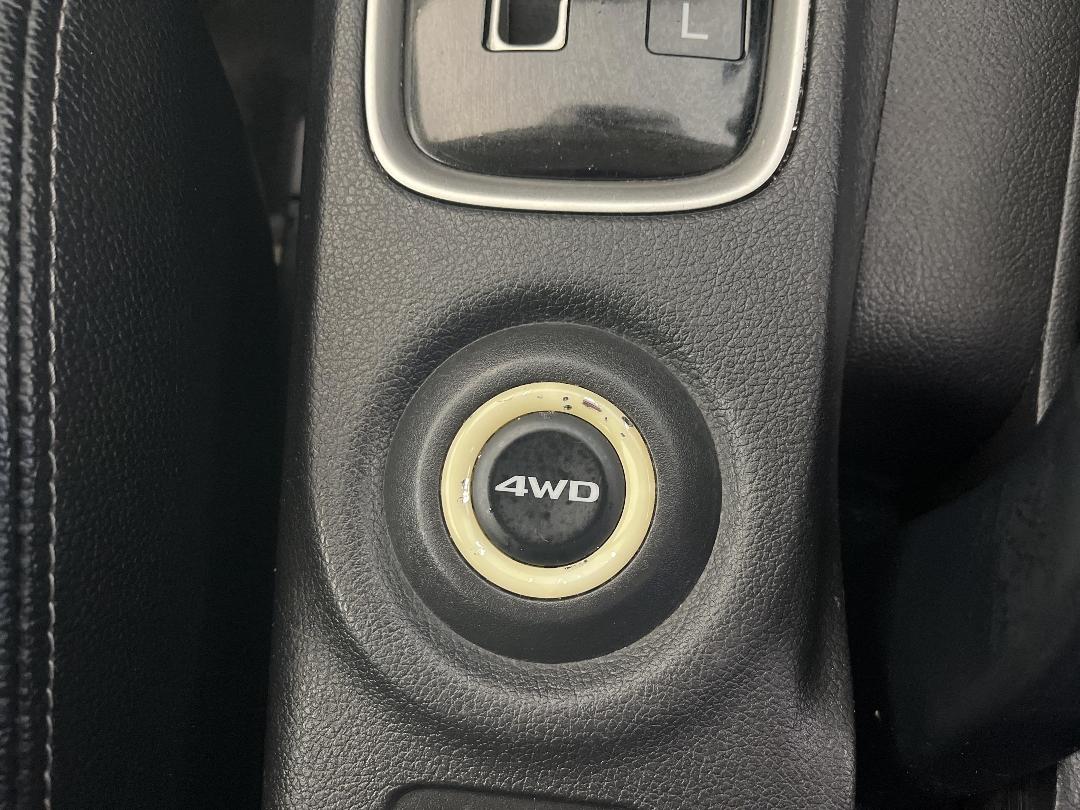 Photo '28' of Mitsubishi Outlander