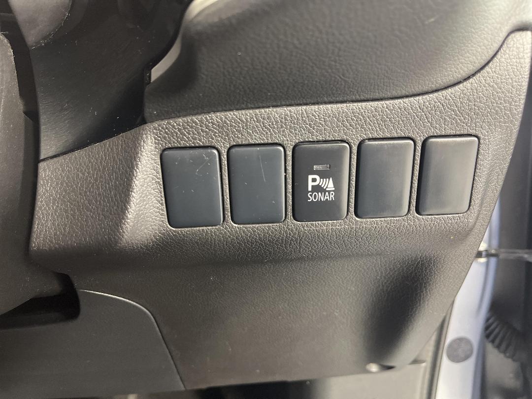 Photo '29' of Mitsubishi Outlander