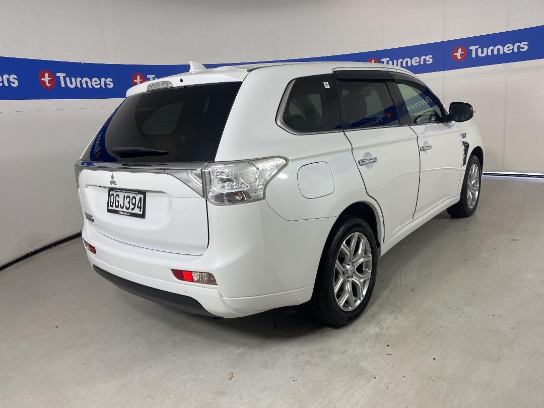 Photo '7' of Mitsubishi Outlander Photo '7' of Mitsubishi Outlander