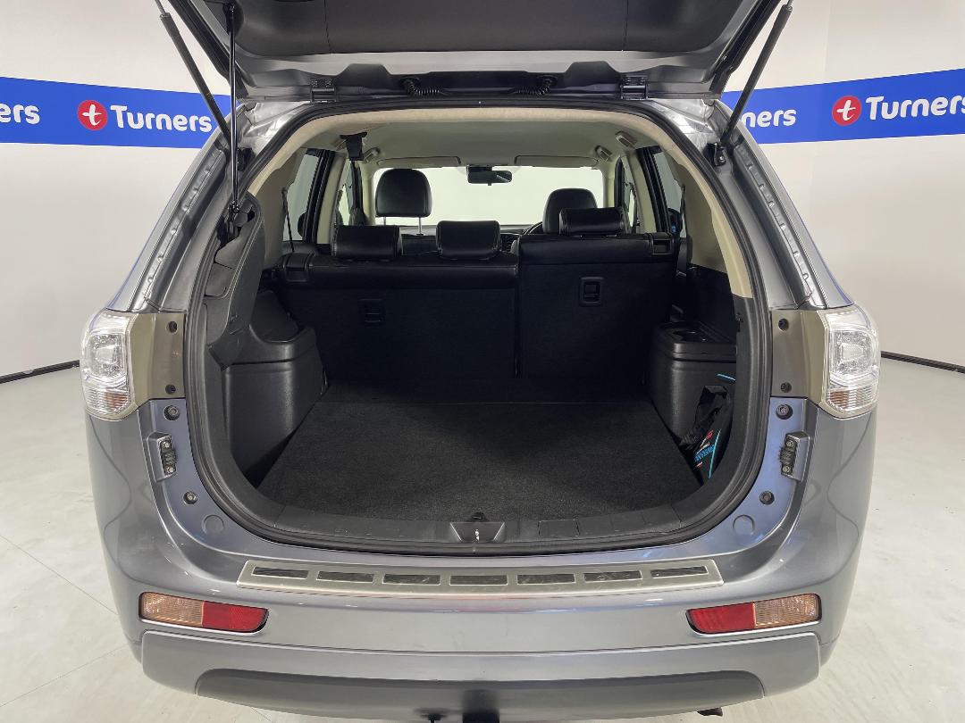 Photo '14' of Mitsubishi Outlander Photo '14' of Mitsubishi Outlander