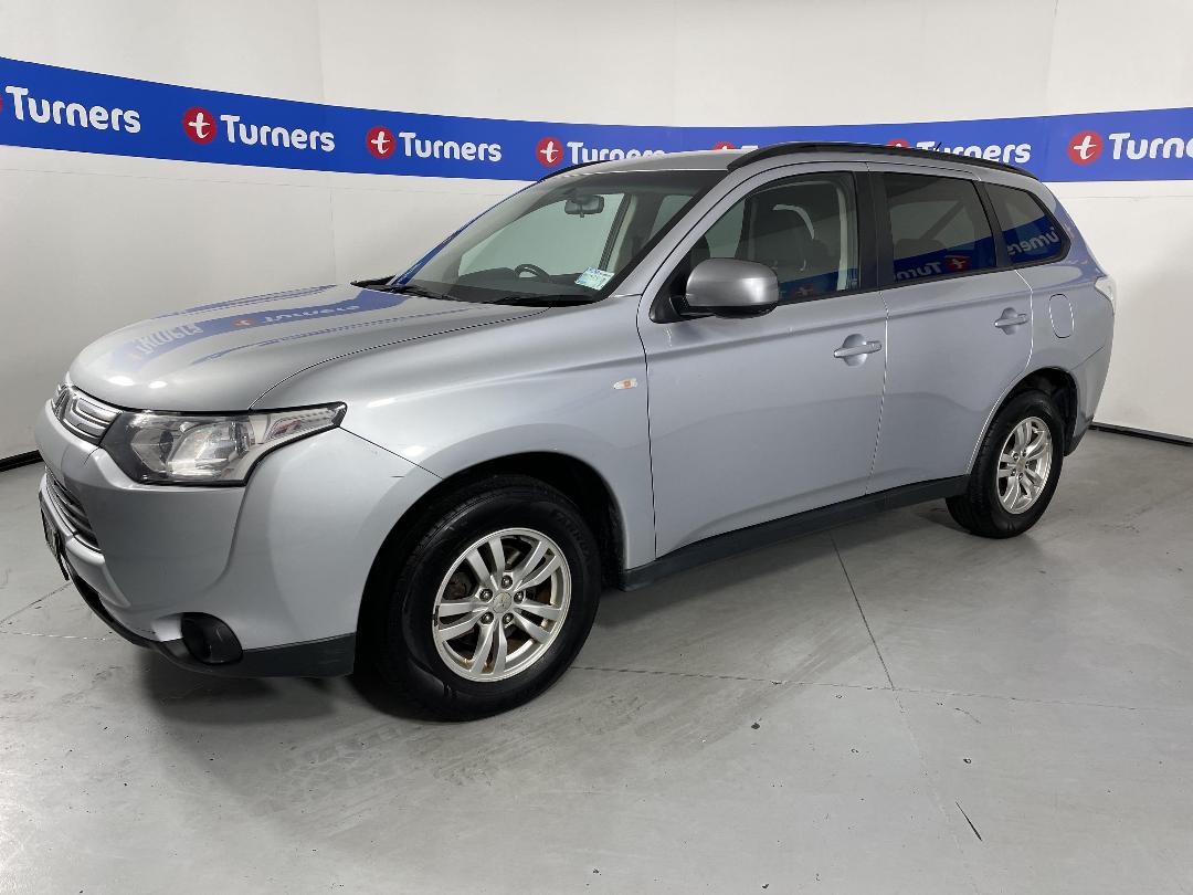 Photo '4' of Mitsubishi Outlander