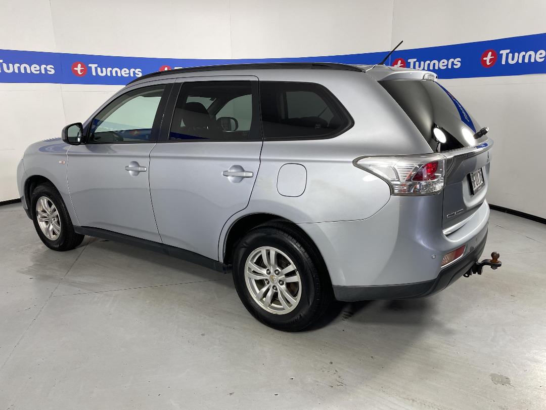 Photo '5' of Mitsubishi Outlander