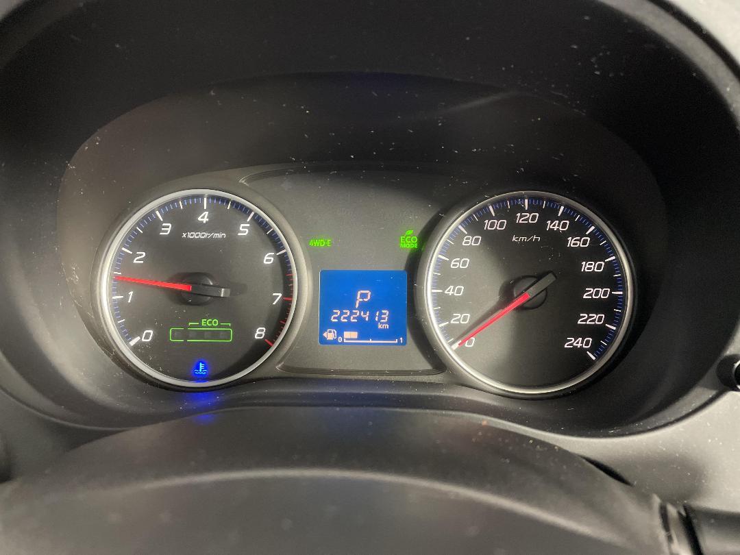 Photo '21' of Mitsubishi Outlander