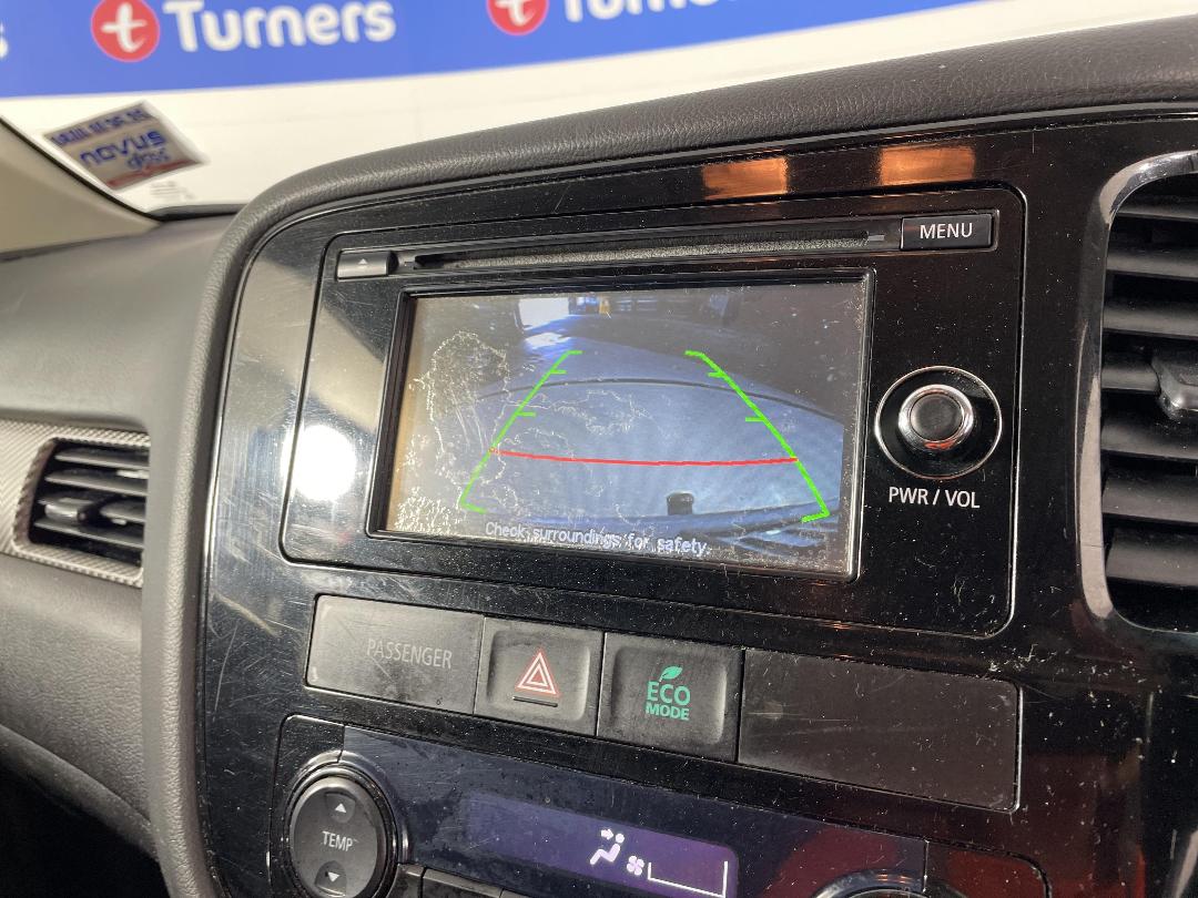 Photo '31' of Mitsubishi Outlander