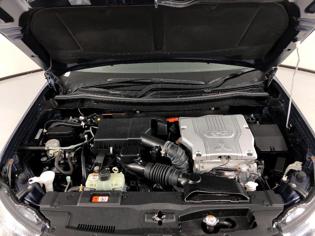 Photo '13' of Mitsubishi Outlander Photo '13' of Mitsubishi Outlander