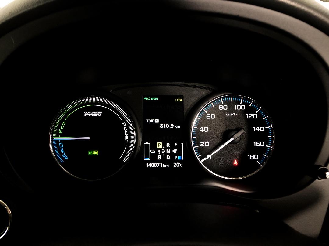 Photo '21' of Mitsubishi Outlander Photo '21' of Mitsubishi Outlander