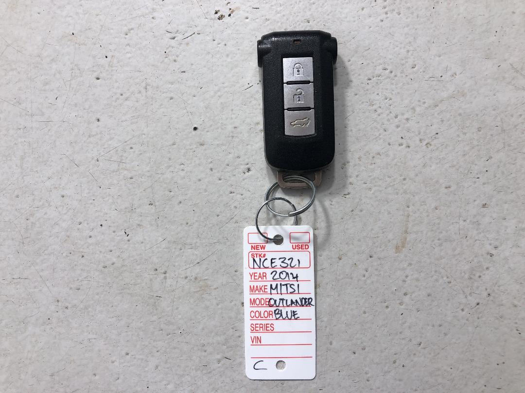 Photo '22' of Mitsubishi Outlander Photo '22' of Mitsubishi Outlander