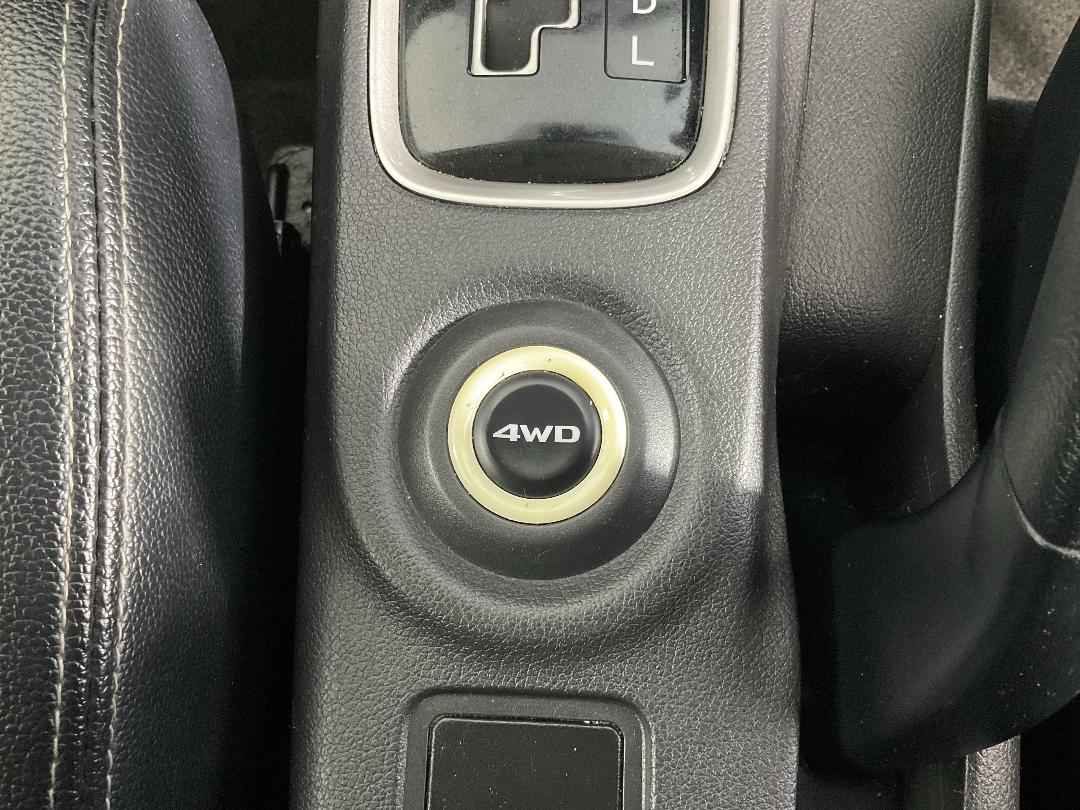 Photo '30' of Mitsubishi Outlander