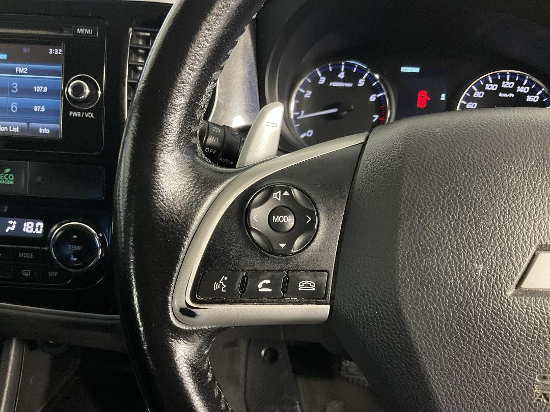 Photo '26' of Mitsubishi Outlander