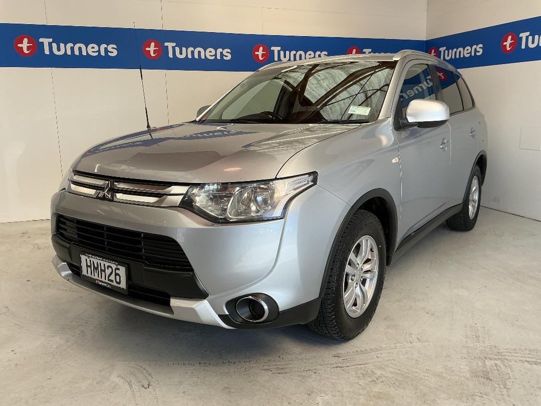 Photo '4' of Mitsubishi Outlander