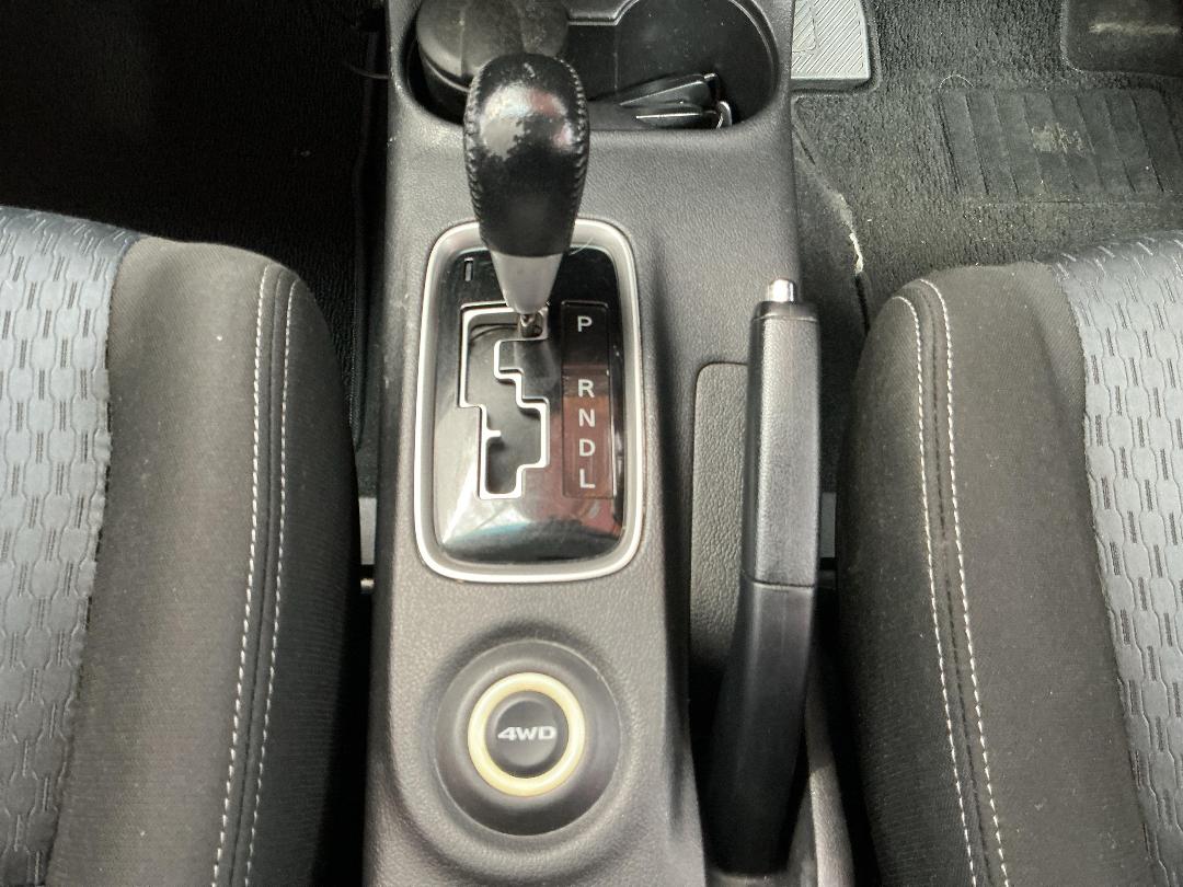 Photo '23' of Mitsubishi Outlander