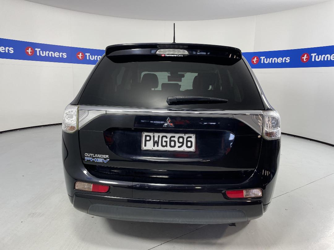 Photo '5' of Mitsubishi Outlander Phev