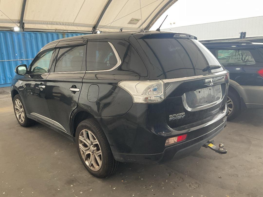 Photo '4' of Mitsubishi Outlander