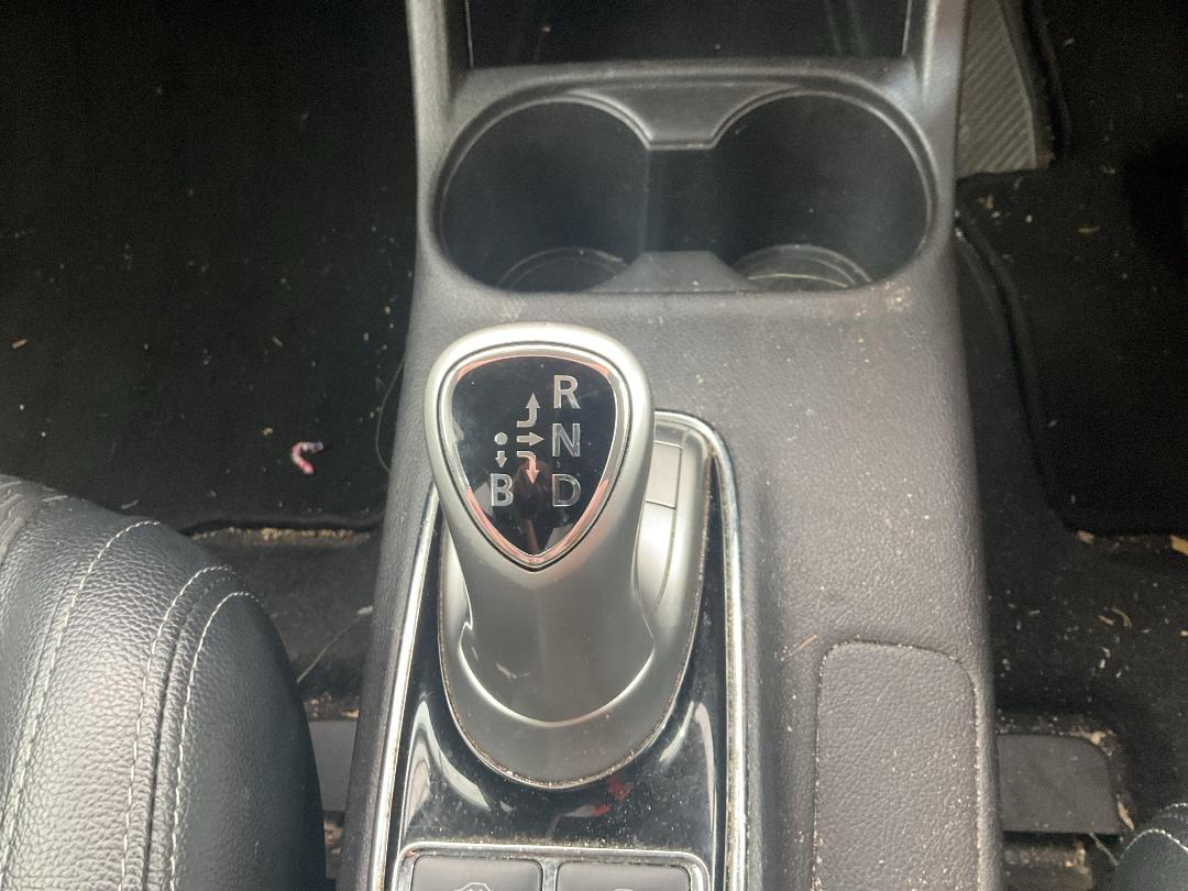 Photo '11' of Mitsubishi Outlander