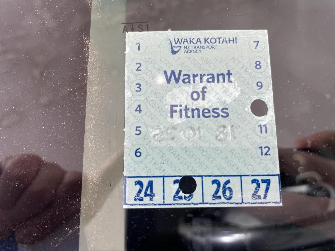 Photo '23' of Mitsubishi Outlander