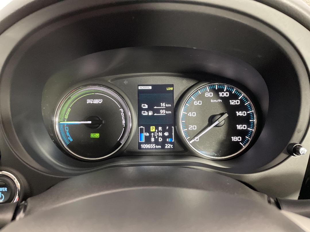 Photo '21' of Mitsubishi Outlander Photo '21' of Mitsubishi Outlander