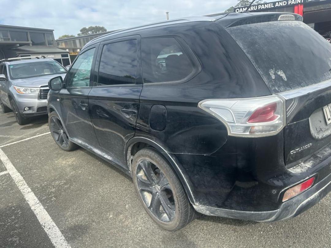 Photo '9' of Mitsubishi Outlander LS