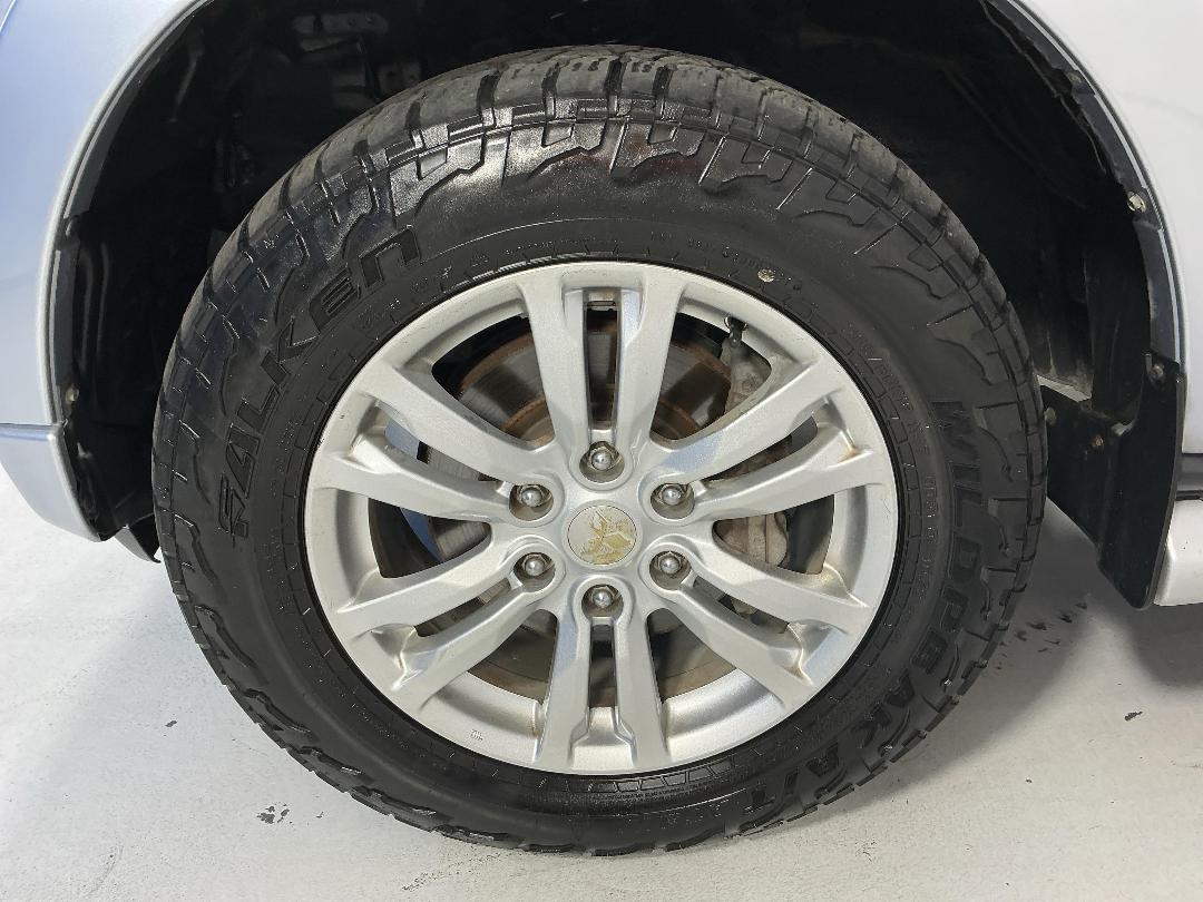 Photo '10' of Mitsubishi Pajero