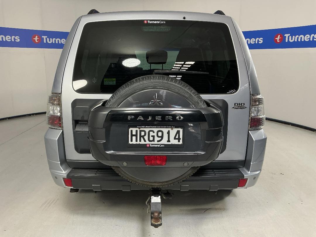 Photo '6' of Mitsubishi Pajero