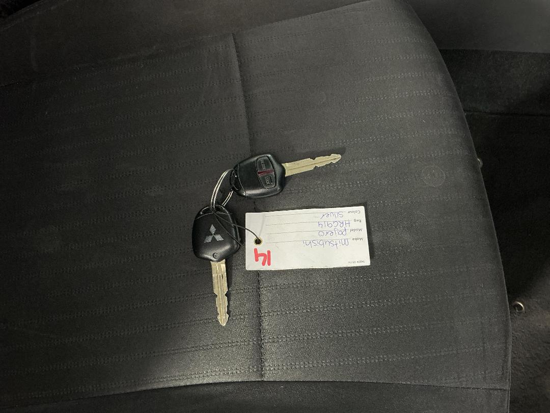 Photo '22' of Mitsubishi Pajero