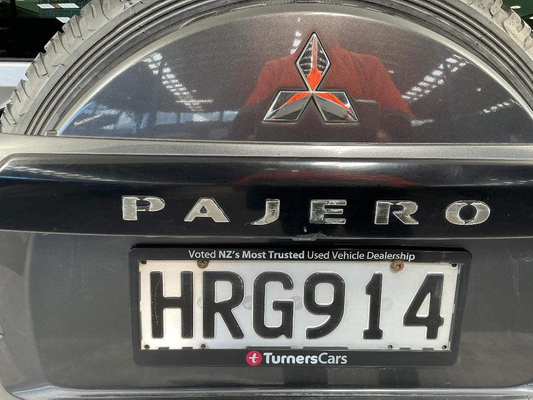 Photo '30' of Mitsubishi Pajero