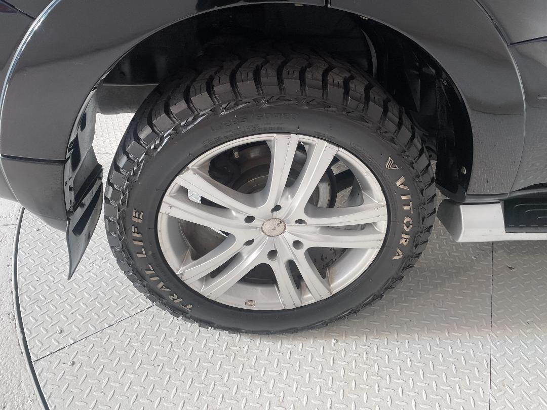 Photo '12' of Mitsubishi Pajero