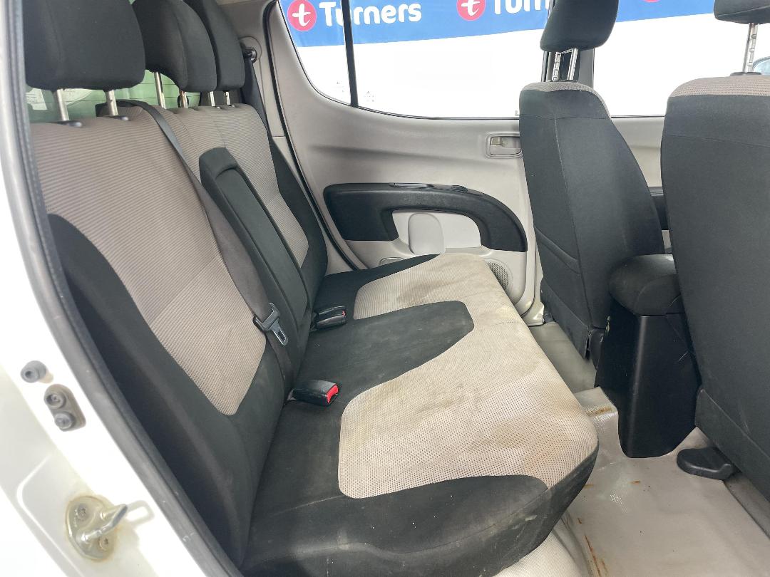 Photo '20' of Mitsubishi Triton