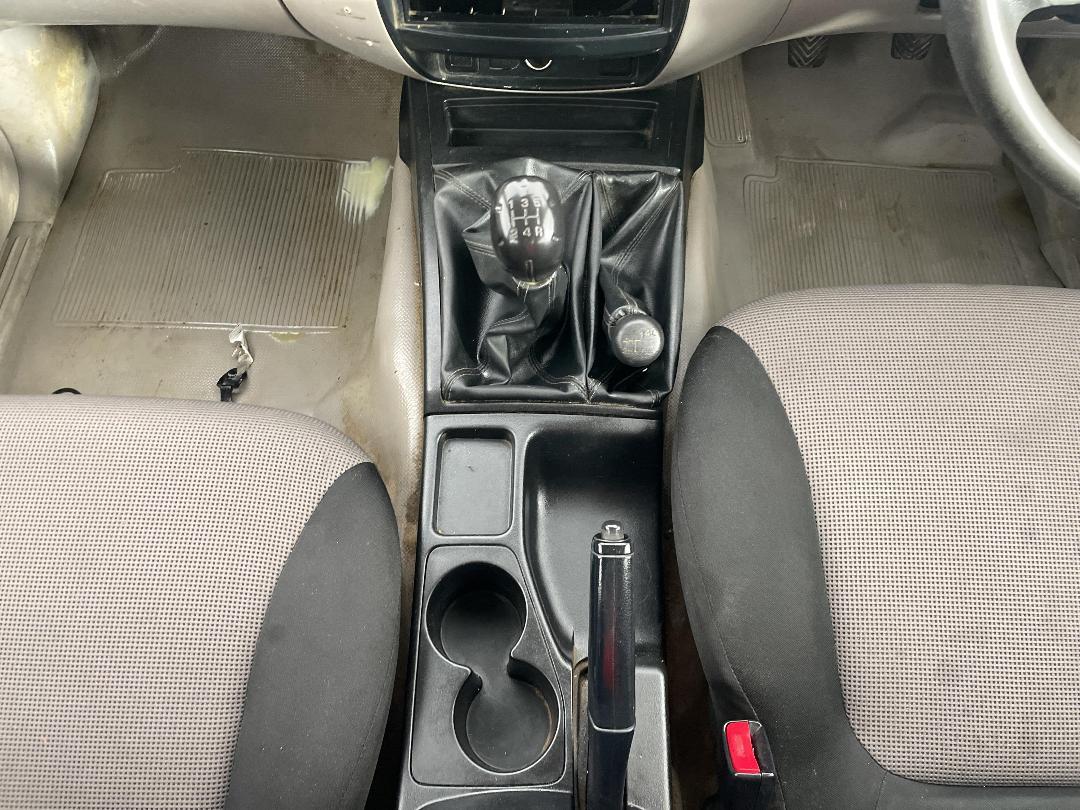 Photo '18' of Mitsubishi Triton