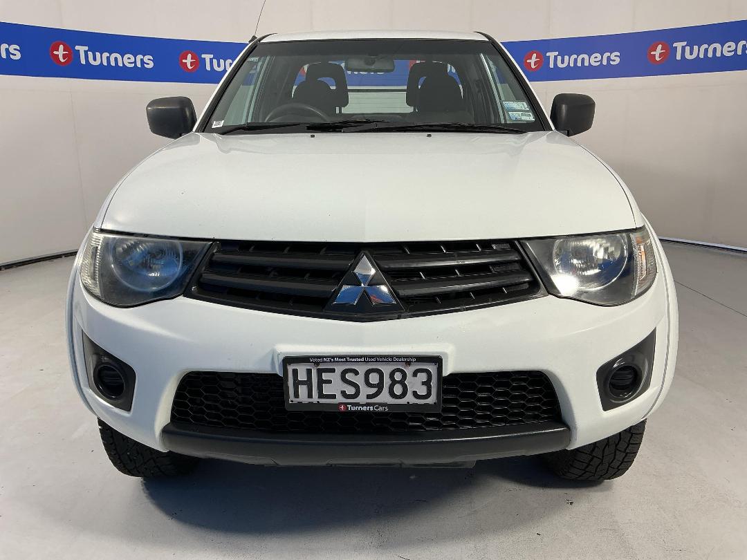 Photo '2' of Mitsubishi Triton